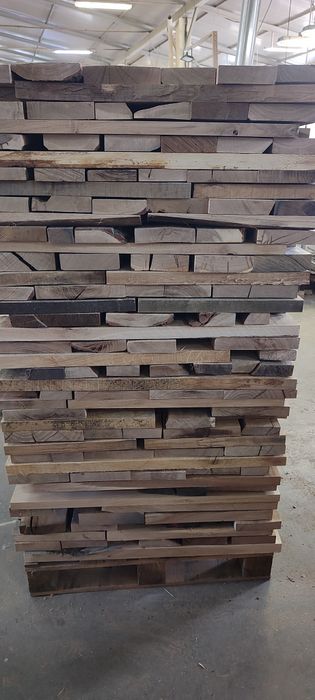 Deski tarcica dębowa obrzynana suche 30mm ok. 8%
