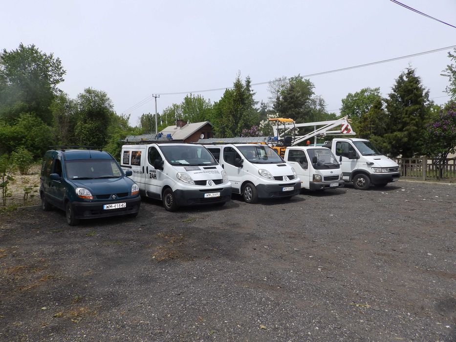 Elektryk , przyłącza , prowizorki budowlane , Usługi elektryczne