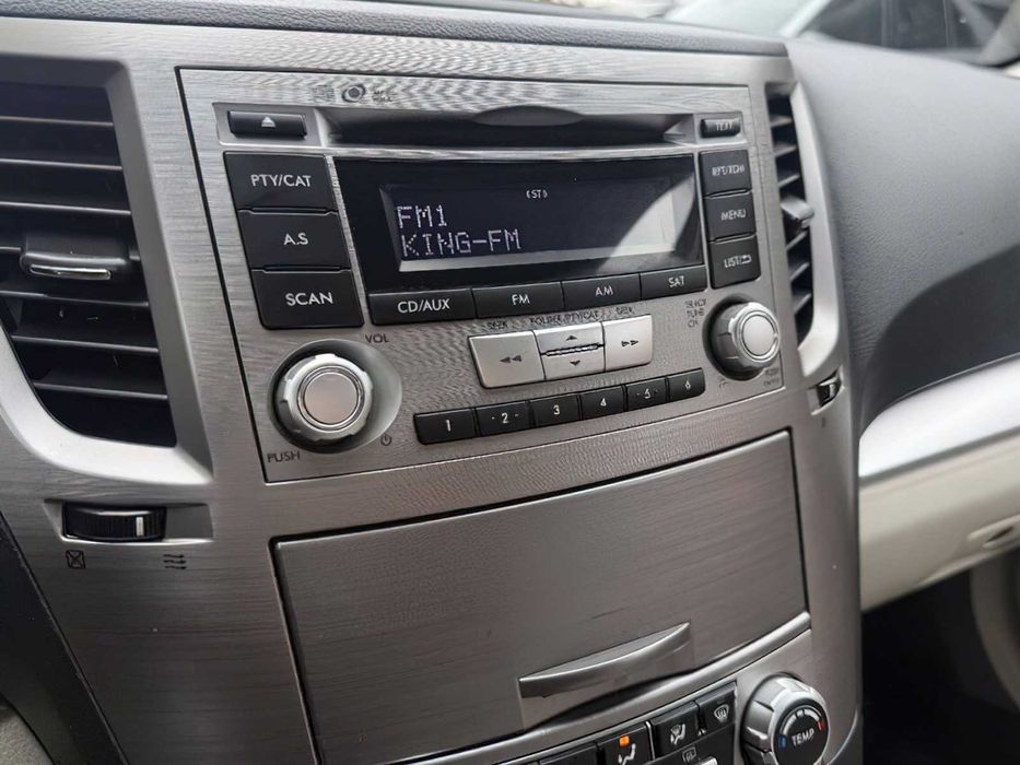 Subaru Outback 2.5i Limited      2013