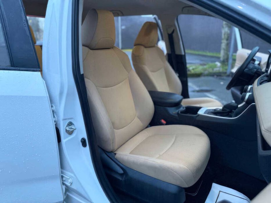 Toyota RAV4      2022