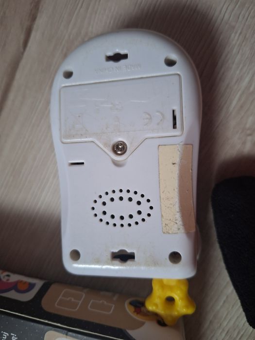 Zabawki: bing, telefon, puzzle