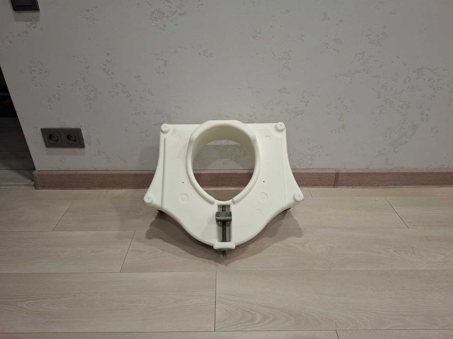 Накладка на унітаз.