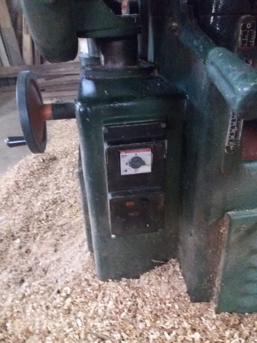 Maquina Universal Pinheiro UIR 350