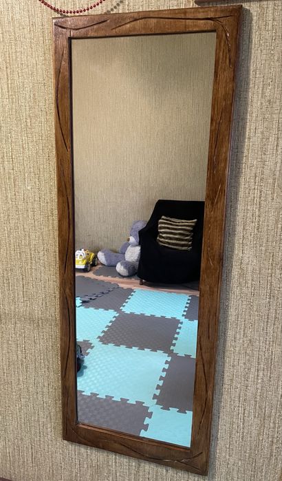 Дзеркало ручної роботи