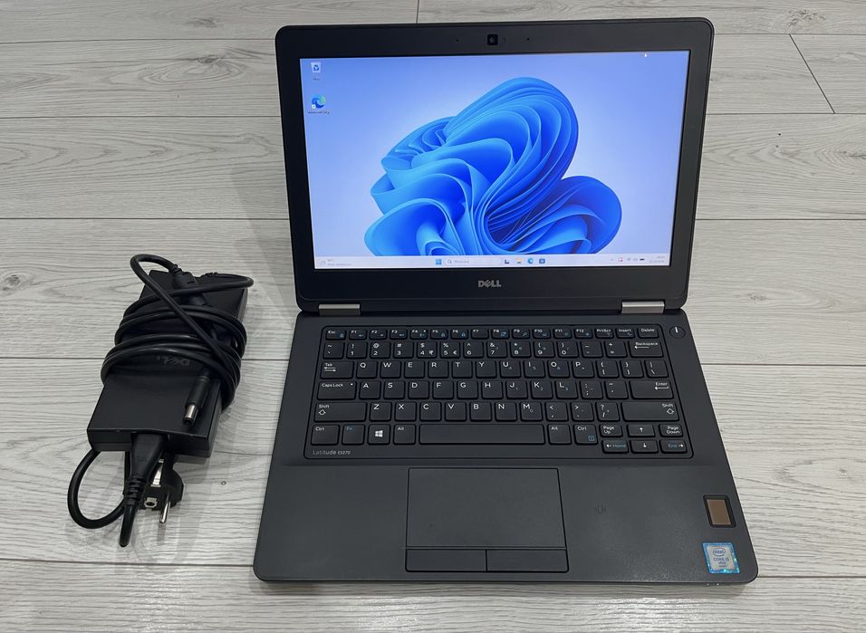 Laptop dell Latitude E5270 i5 6gen 8gb/256gb m.2