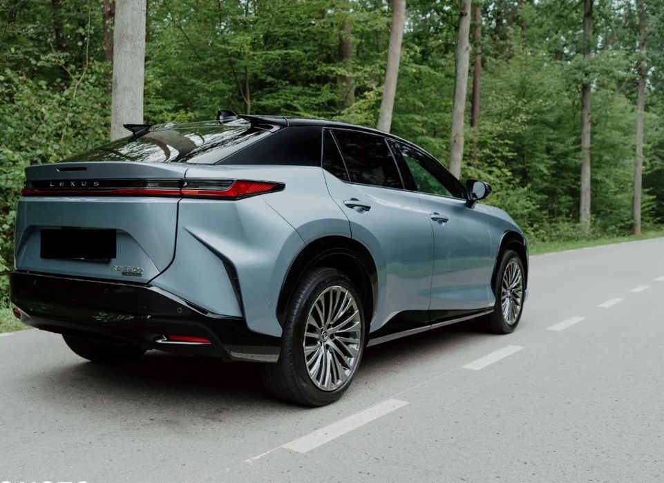 Lexus RZ 450E 2023