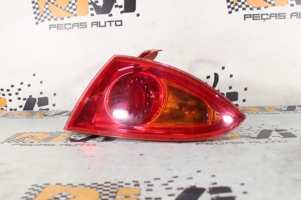 Farolim direito SEAT Leon (1P1)