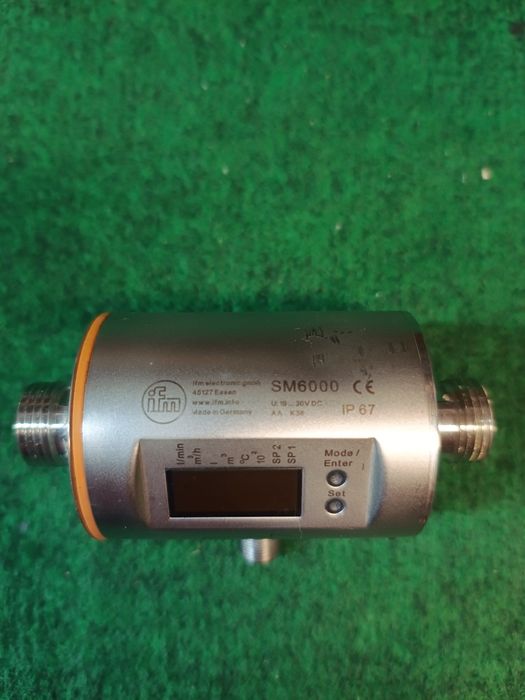 Czujnik przepływu i temperatury IFM SM 6000