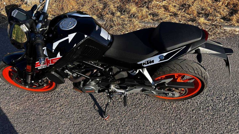 KTM DUKE 200 2021