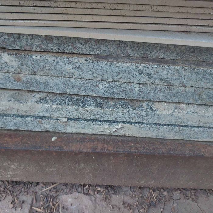 Гранит пиленый, плиты