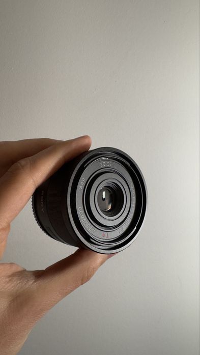 Sony Zeiss 35mm f2.8 ZA