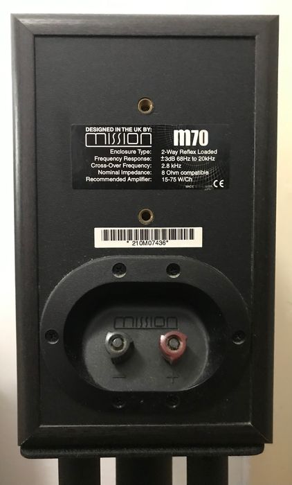 Sistema som surround Mission colunas com pé elevado