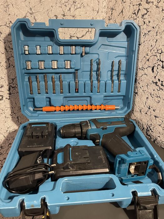 Шуруповерт макіта 24в з 2 аккумуляторами