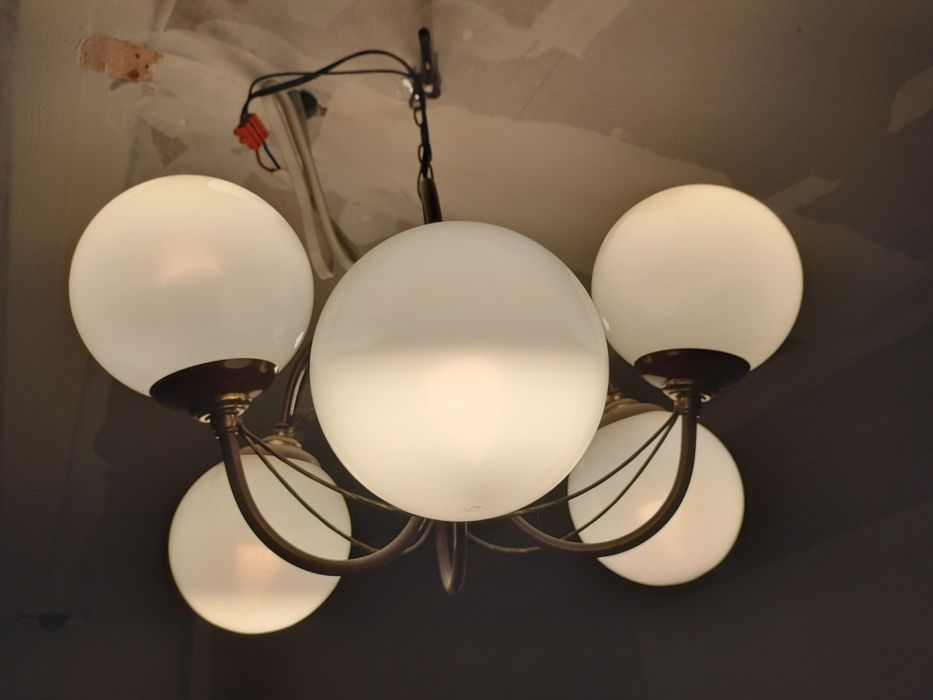 Lampa sufitowa salon