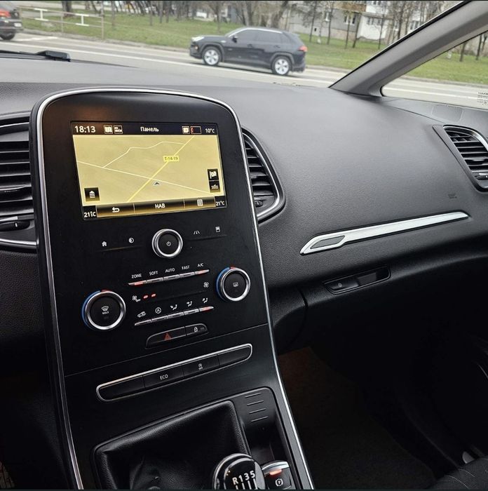 Автомобіль Renault Grand Scenic 4