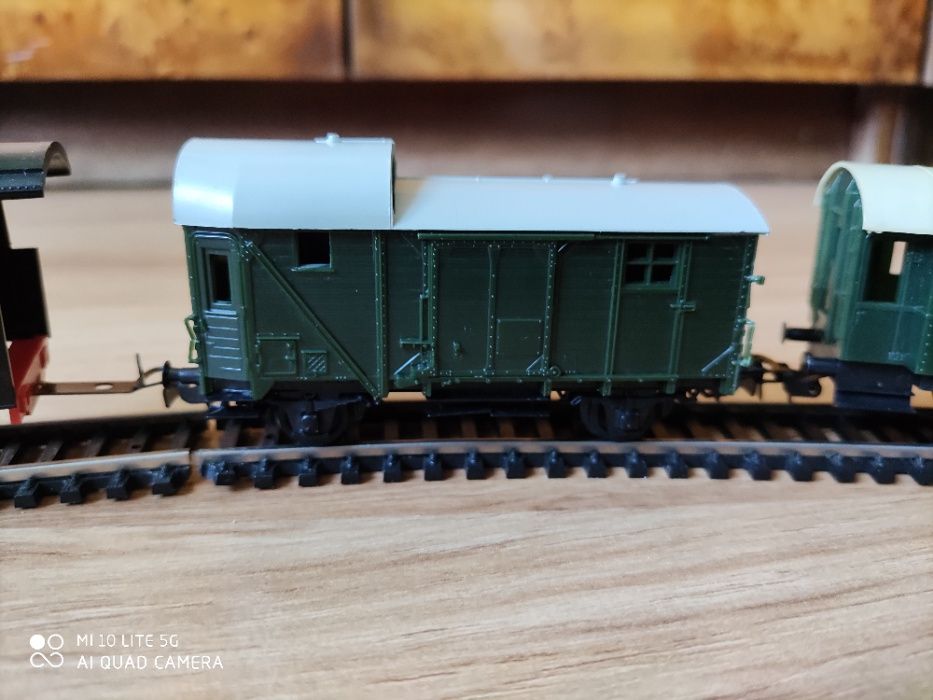 Kolejka PIKO Spielwaren GmbH w rozmiarach H0 (skala 1:87) na prąd