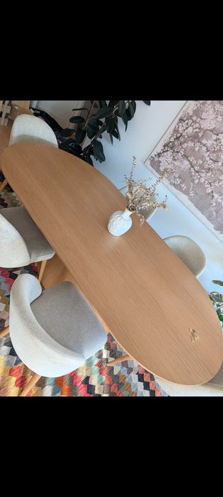 Mesa de madeira (carvalho)