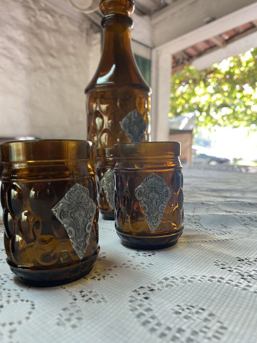 Conjunto copos pequenos para licor