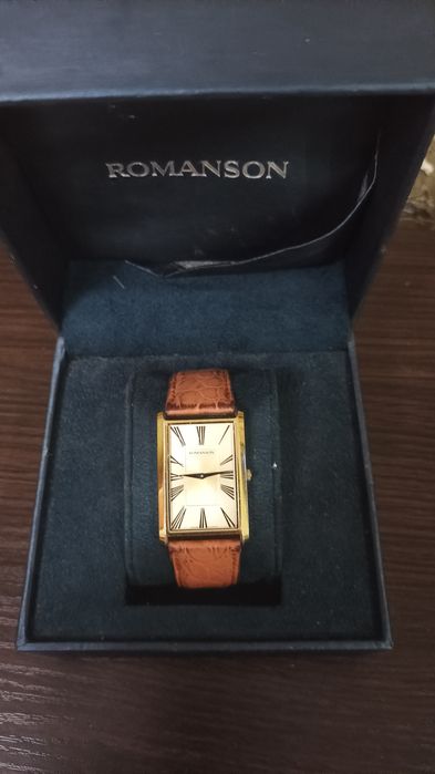 Годинник,Romanson