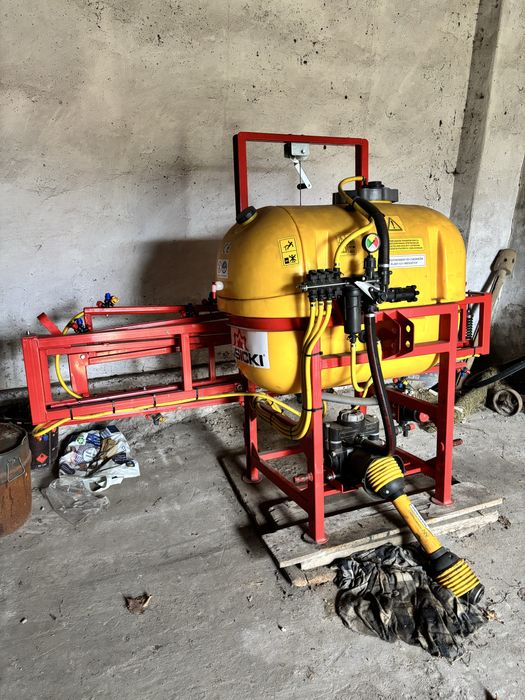 Opryskiwacz 300l