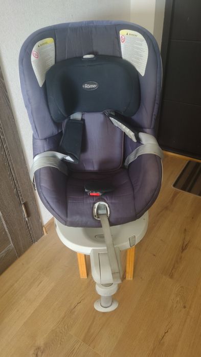Britax romer dualfix з вкладишем для новороджених  від 0 до 18кг isofix