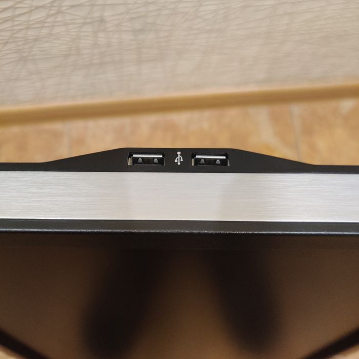 Монитор HP ZR22w