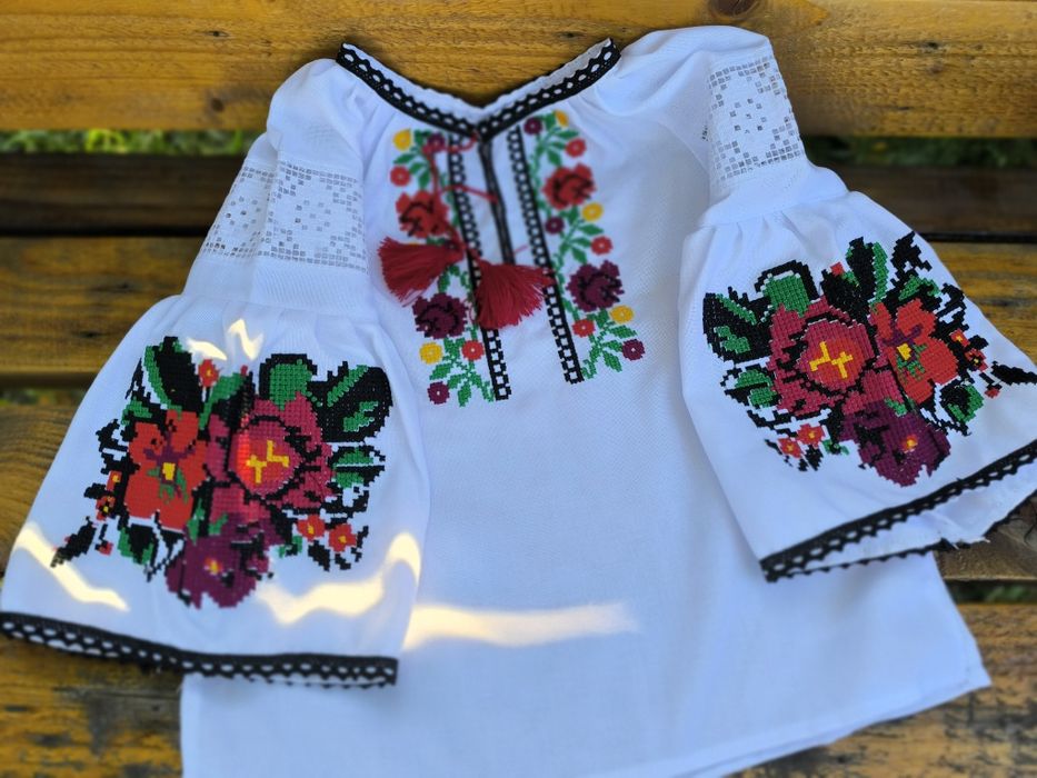 Вишиванка для дівчинки, комплект