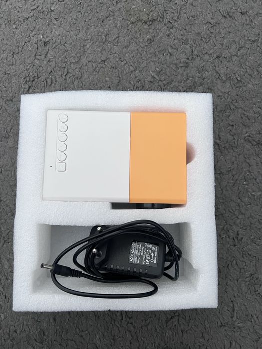 LED прокктор YG300 1PCS