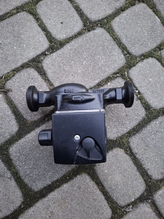 Pompka pompa obiegowa CO IMMERGAS Grundfos type UPS 25-40/180 wysyłka