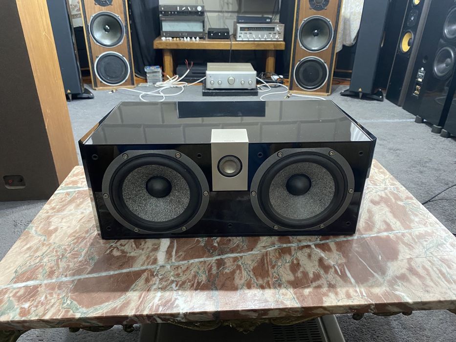 Focal chorus CC 800VW black piano