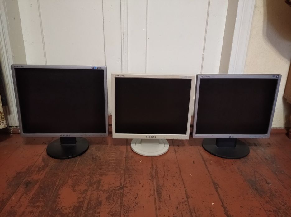 Мониторы  монітор Samsung 943n ; 710n ; Lg L1751sq