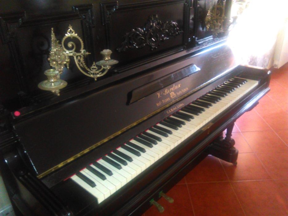 Aulas de Piano com professor experiente Lousado • OLX Portugal