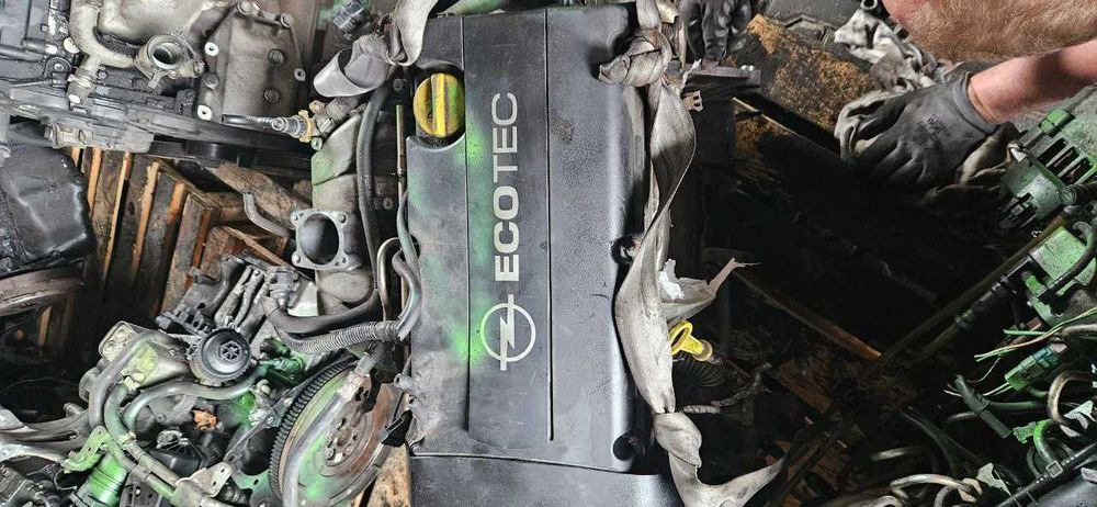 мотор двигун Opel astra meriva 1.6 z16xep