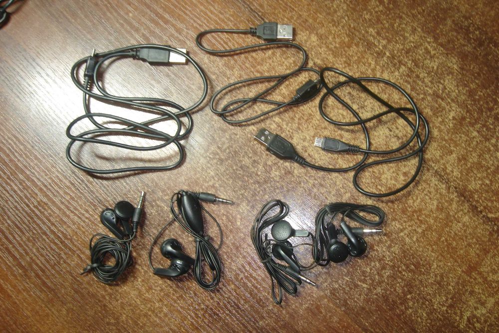 Продам одним лотом