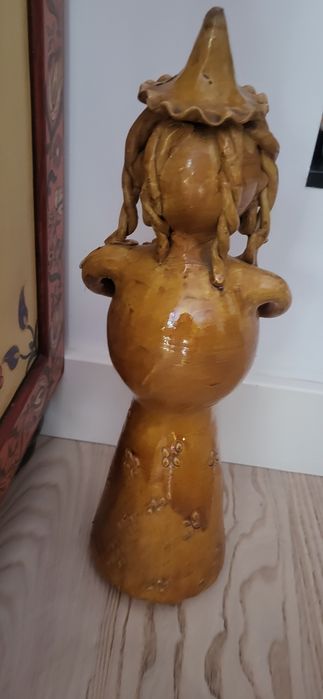 Rosa Ramalho - Menina com flores e pomba - 47 cm