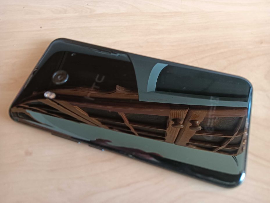 Smartfon HTC U11 LTE jak nowy 4/64Gb bez żadnych blokadt. Wodoszczelny
