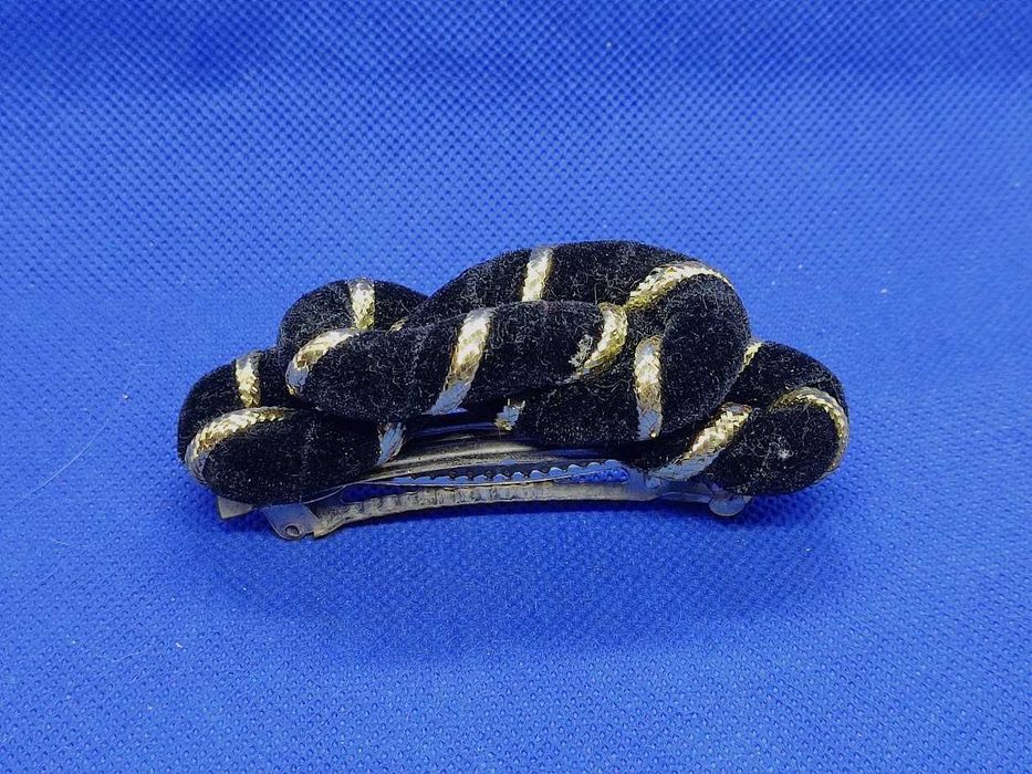 Peças artigos bijuteria adornos pendentes brincos colares