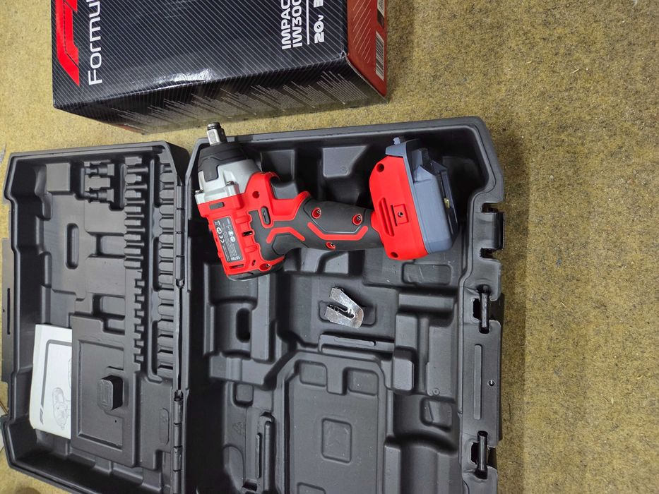 Klucz udarowy PARKSIDE FORMULA 1 IW300 300 nm  Bezszczotkowy