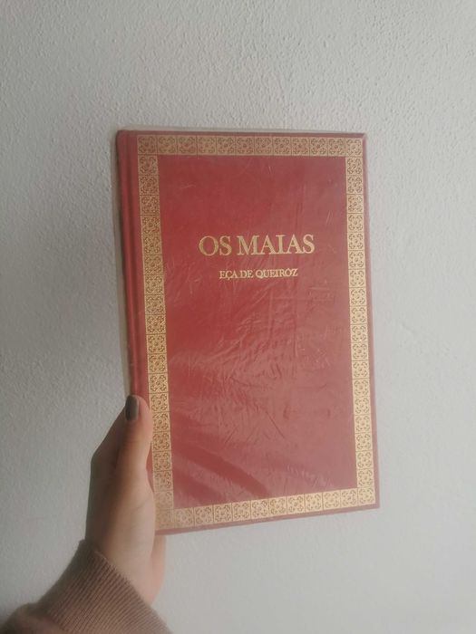 Livro Os Maias de Eça de Queiróz