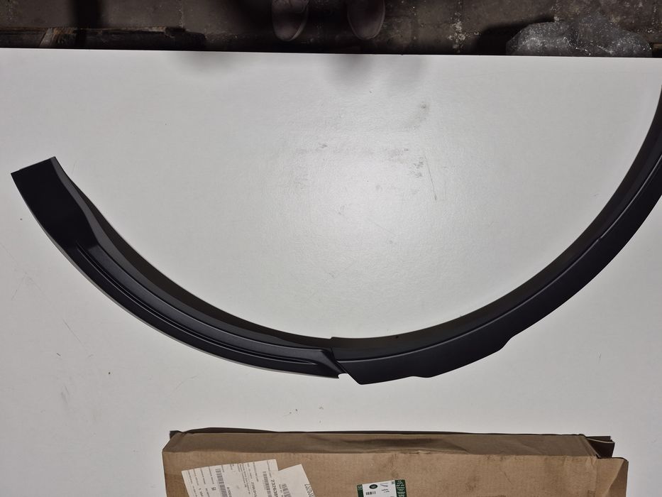 Land Rover Evoque Listwa błotnika tylna lewa BJ32-2900.E27