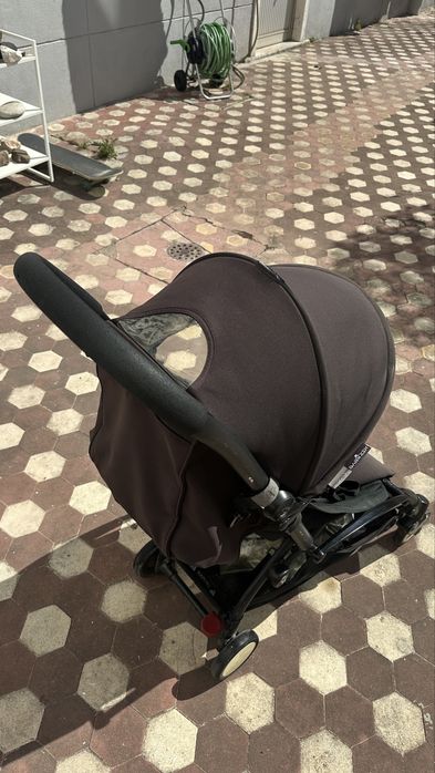 Carrinho de passeio Babyzen YOYO (Castanho/Preto) – Original e ultra compacto