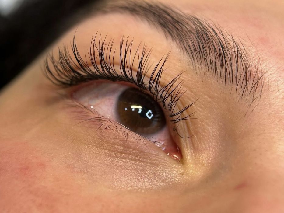Наращивание ресниц