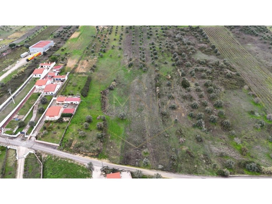 Terreno Rústico com Possibilidade de Construção - Achete — Achete, Azoia De Baixo E Póvoa De Santarém, Santarém