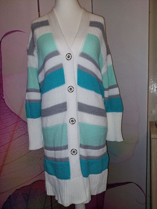 Кардиган на гудзиках