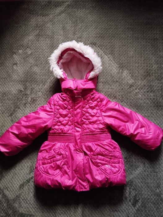Демисезонная курточка на девочку 98 размер