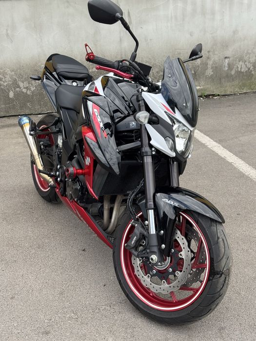 Suzuki Gsx-S 750