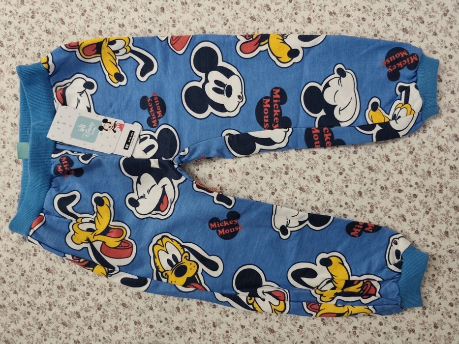 Nowe spodenki dresowe chłopięce r. 98
