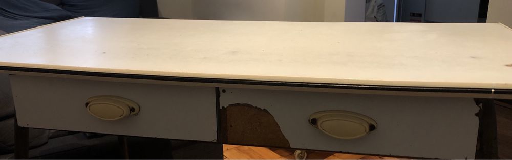 White table64739966480769122