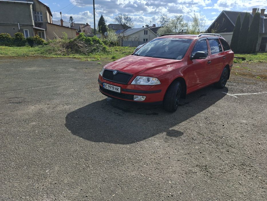 Продам шкода октавія а5 1.6 2012рік