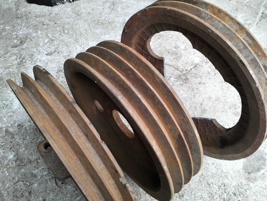 Шкив чугунный 2 руч С 36 см (шк 3 руч С 36 см 1000 гр) шк 2 руч 41 см